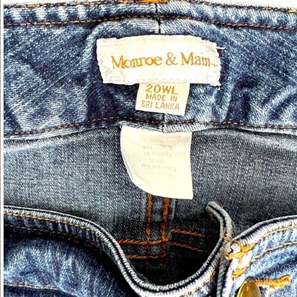 Boot Cut Jeans - Picture 3 of 4